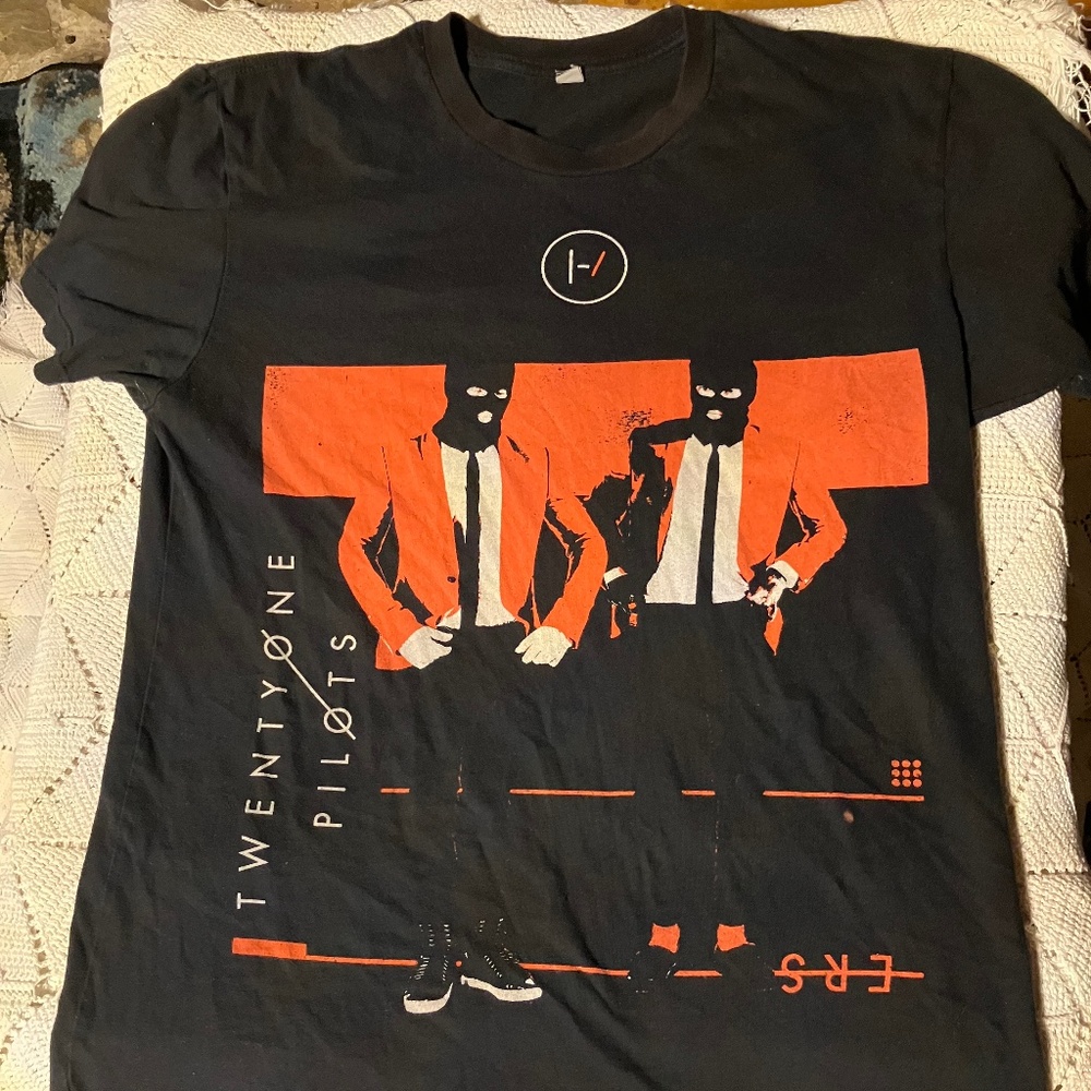 Twenty One Pilots Emotional Roadshow official tour T Shirt